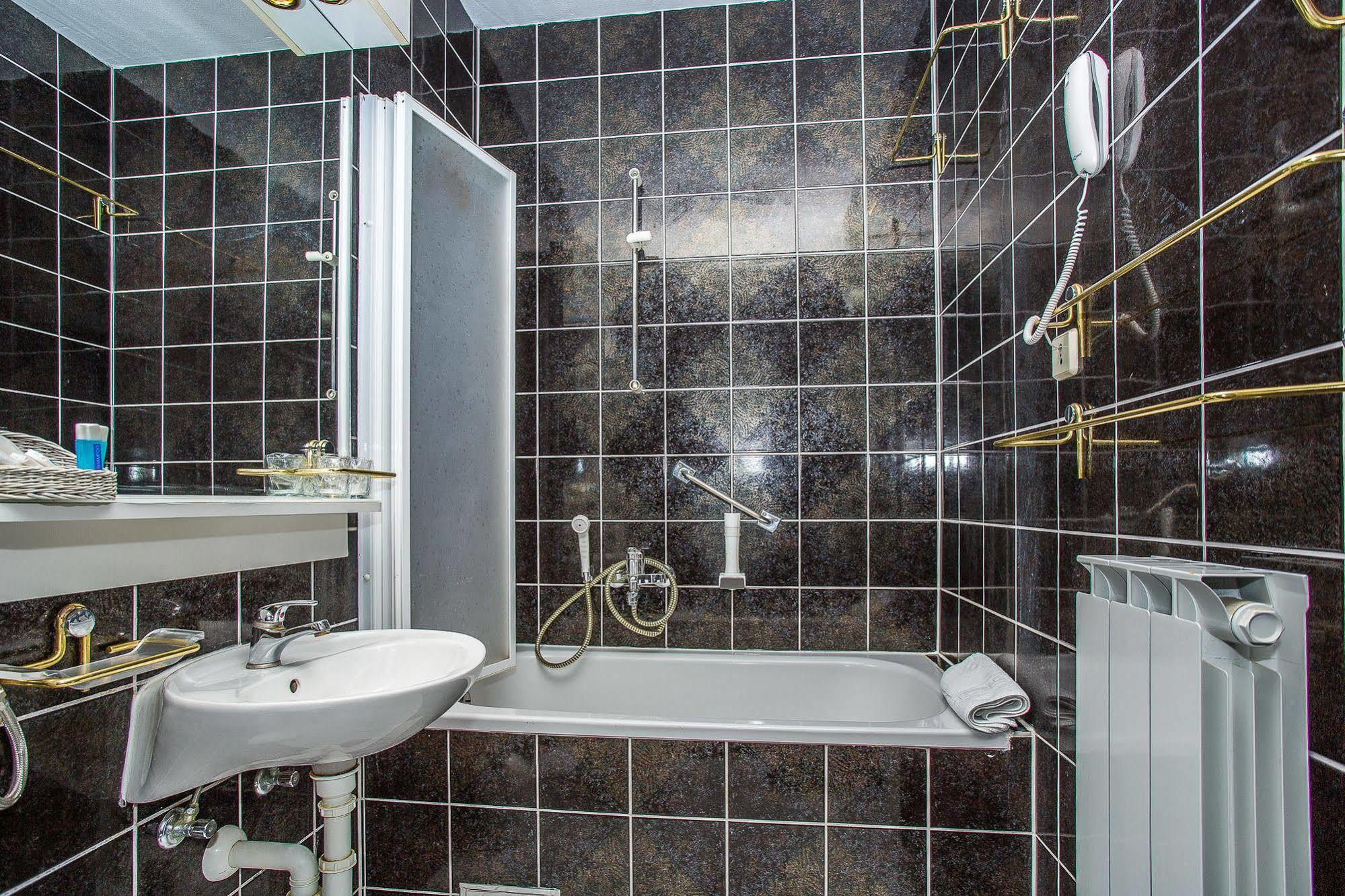 Hotel Bavaria Trogir 3*