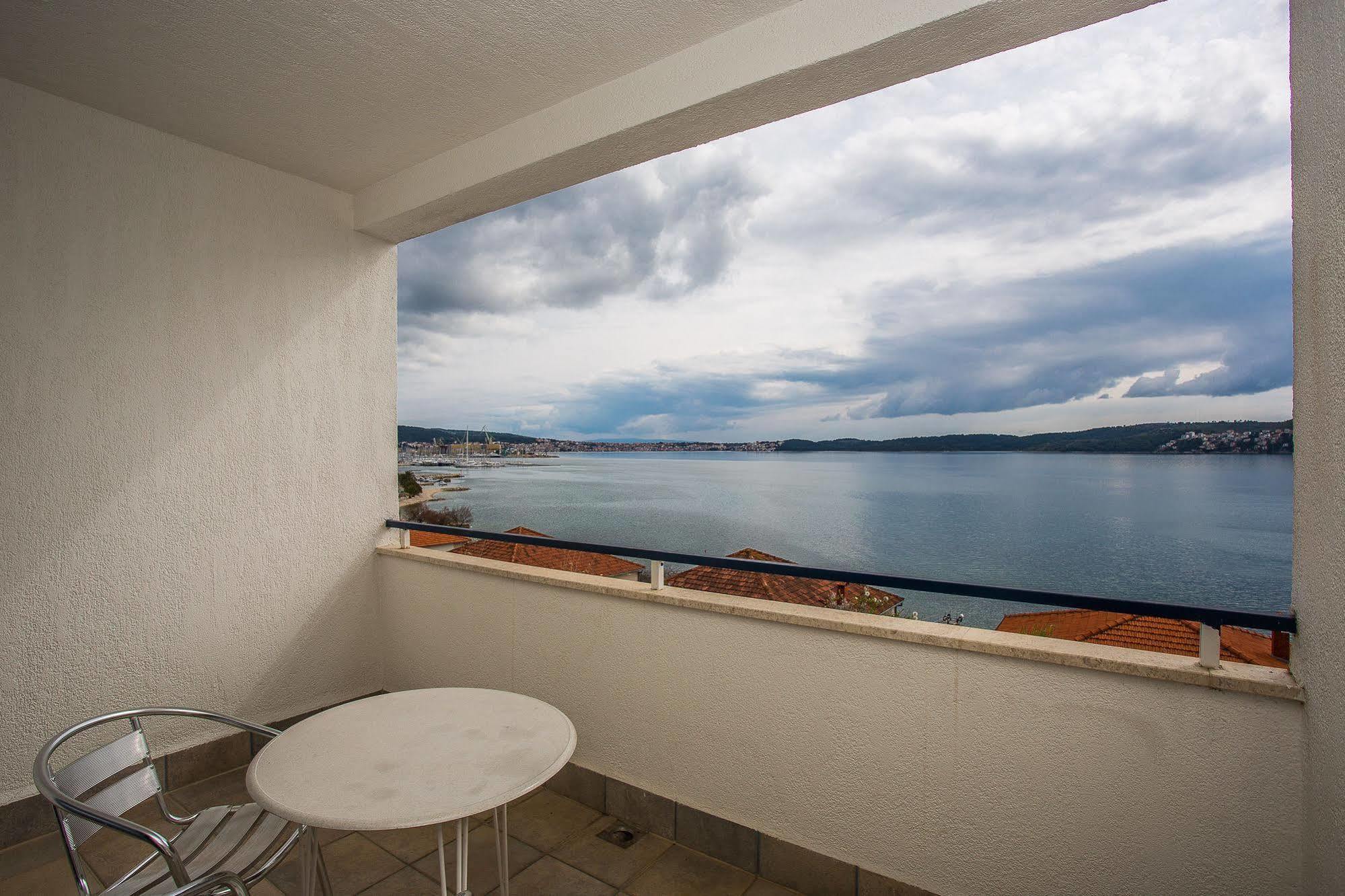 Hotel Bavaria Trogir 3*