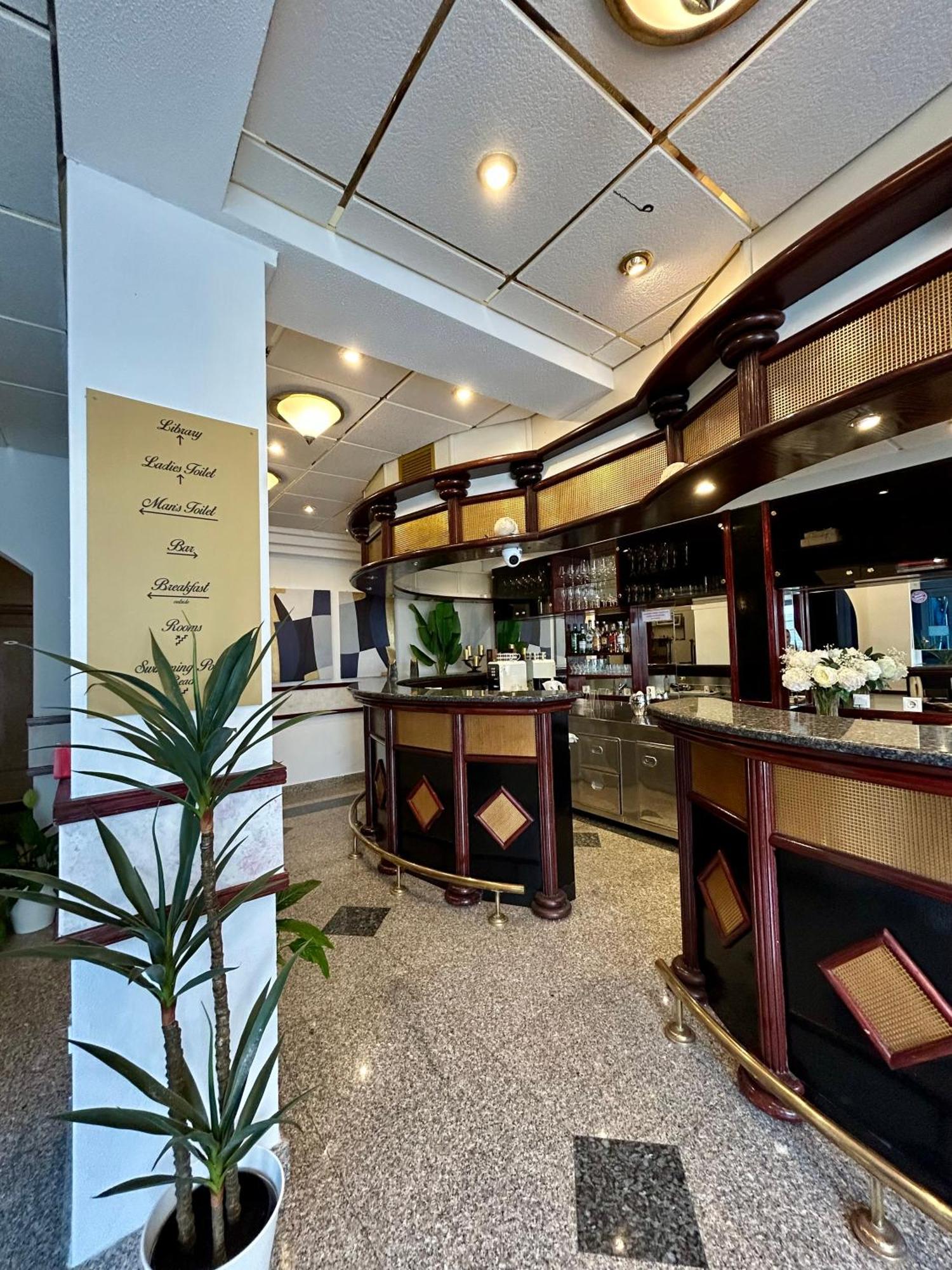 Hotel Bavaria Trogir 3*